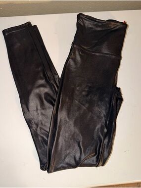 Spanx slimming, butt enhancing leggings with a shiny touch